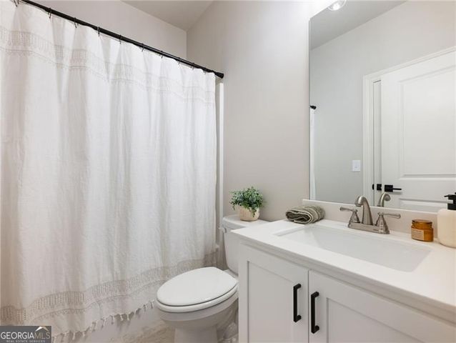 7408 Whistling Duck Way, Flowery Branch, GA 30542