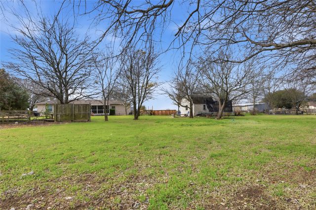 135 Hightower Street, Hillsboro, TX 76645