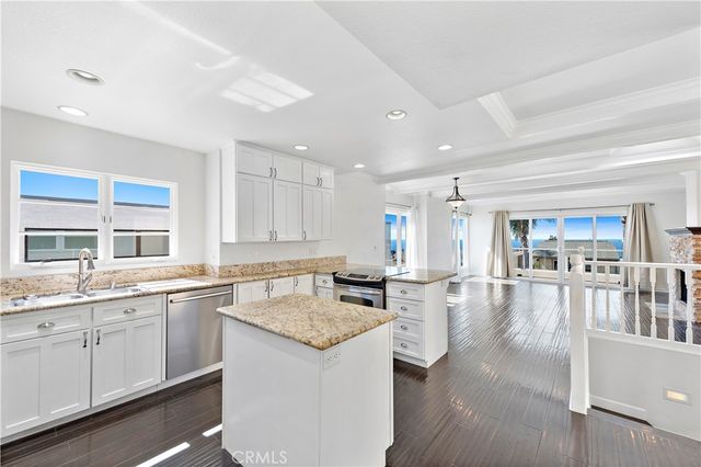 882 Acapulco Street, Laguna Beach, CA 92651