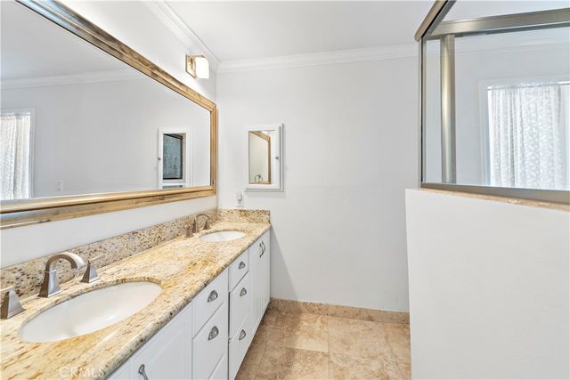 882 Acapulco Street, Laguna Beach, CA 92651