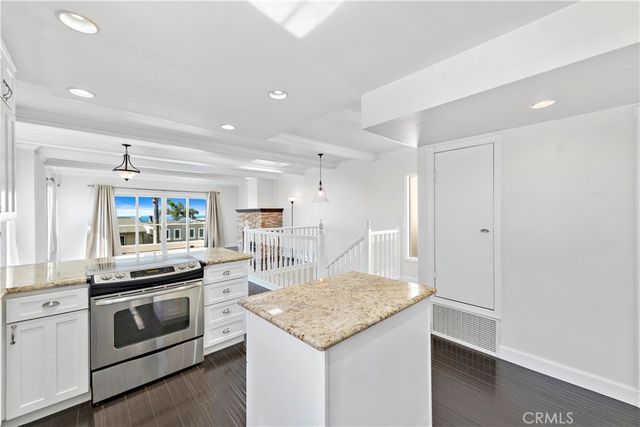 882 Acapulco Street, Laguna Beach, CA 92651