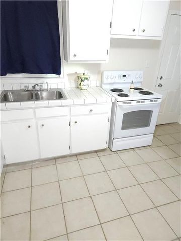 2753 Dauphin Street, Mobile, AL 36606