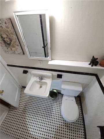 2753 Dauphin Street, Mobile, AL 36606