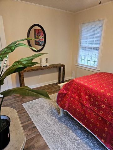 2753 Dauphin Street, Mobile, AL 36606