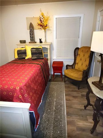 2753 Dauphin Street, Mobile, AL 36606