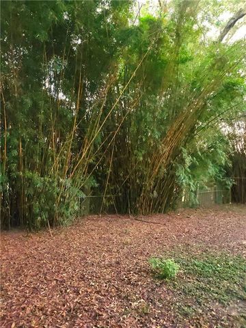 2753 Dauphin Street, Mobile, AL 36606