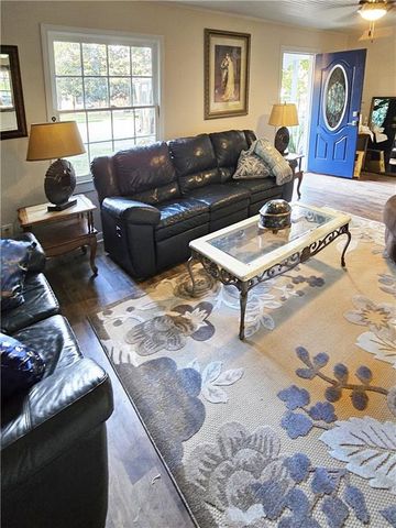 2753 Dauphin Street, Mobile, AL 36606