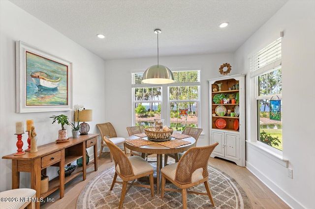 381 OAKMOSS Drive, St. Johns, FL 32259