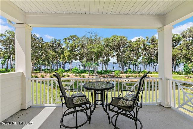 381 OAKMOSS Drive, St. Johns, FL 32259