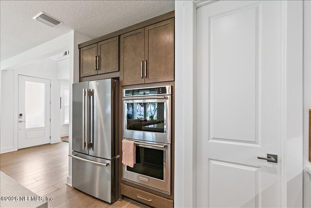 381 OAKMOSS Drive, St. Johns, FL 32259