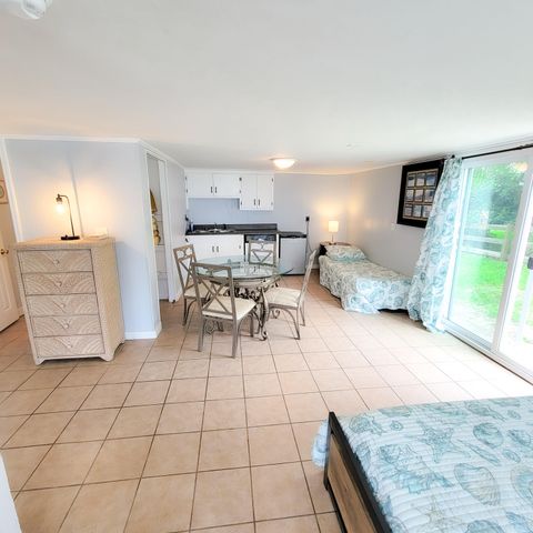 209 Palmetto Boulevard, Edisto Beach, SC 29438