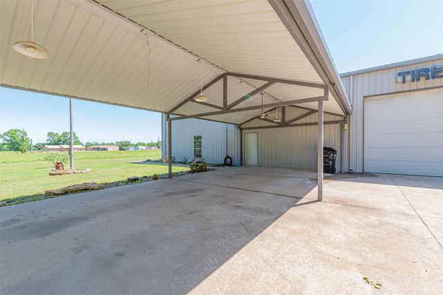 129 County Road 2222, Emory, TX 75440
