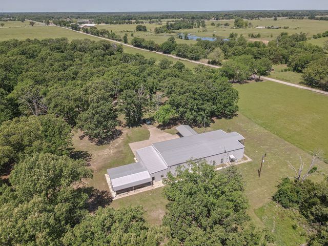 129 County Road 2222, Emory, TX 75440