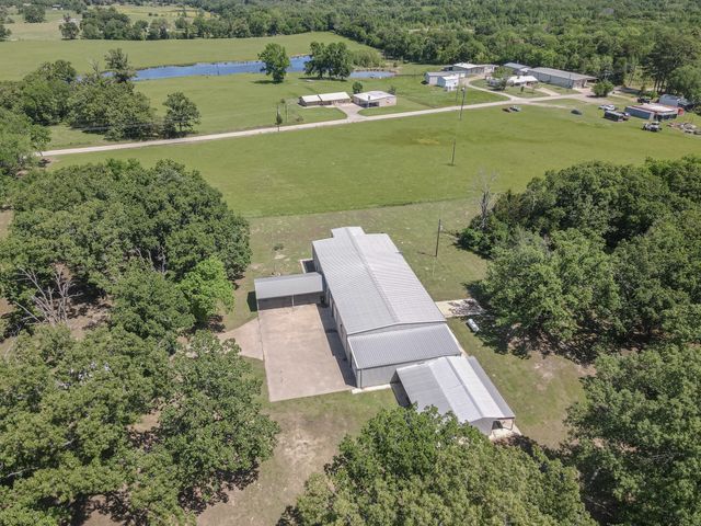 129 County Road 2222, Emory, TX 75440