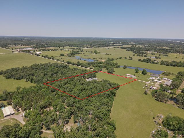 129 County Road 2222, Emory, TX 75440
