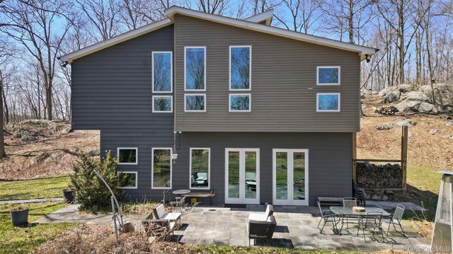 490 Pudding Street, Carmel, NY 10512