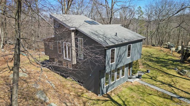 490 Pudding Street, Carmel, NY 10512