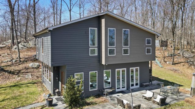 490 Pudding Street, Carmel, NY 10512