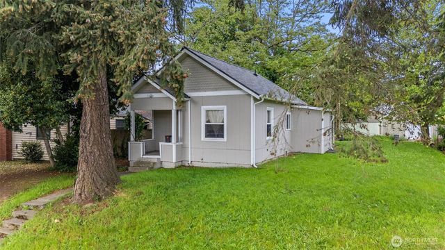 3605 S Cushman Avenue, Tacoma, WA 98418