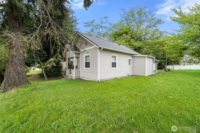 3605 S Cushman Avenue, Tacoma, WA 98418