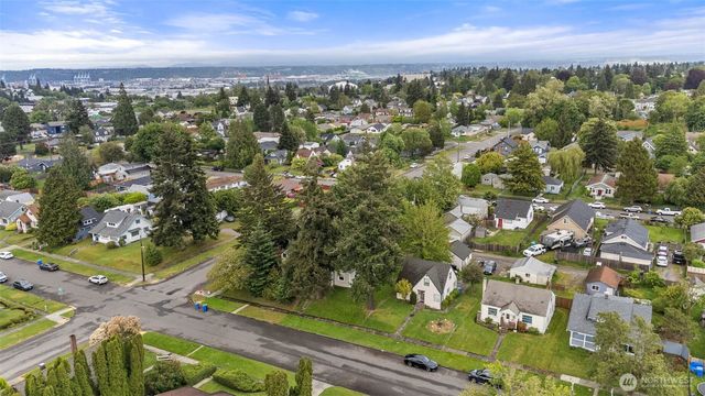 3605 S Cushman Avenue, Tacoma, WA 98418