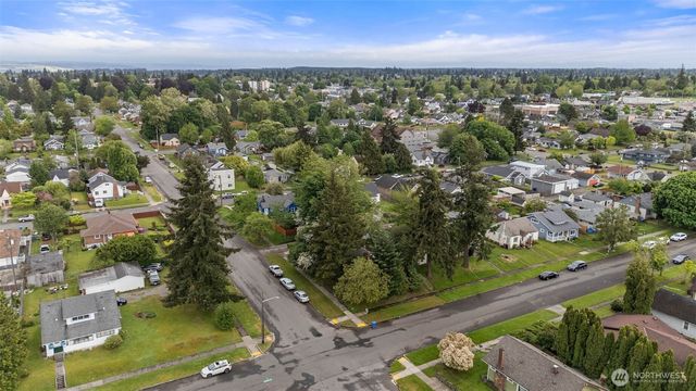 3605 S Cushman Avenue, Tacoma, WA 98418