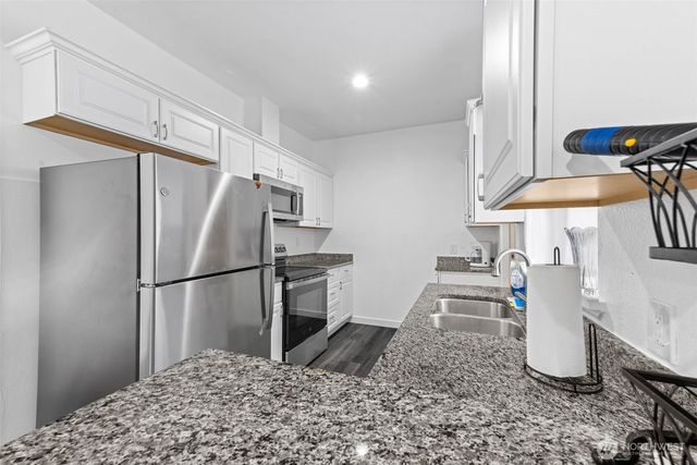 3605 S Cushman Avenue, Tacoma, WA 98418