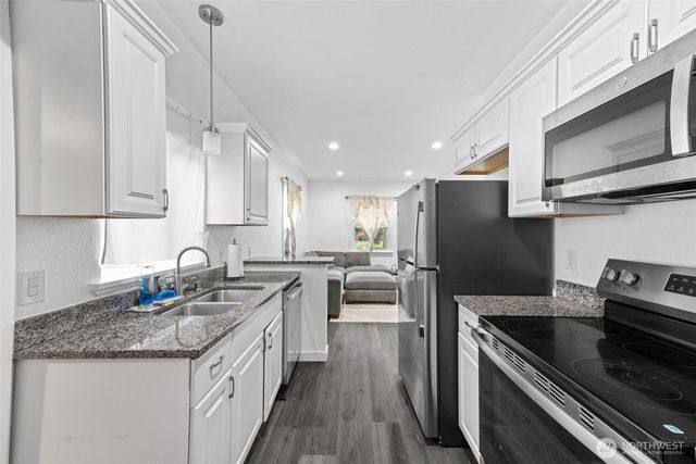 3605 S Cushman Avenue, Tacoma, WA 98418