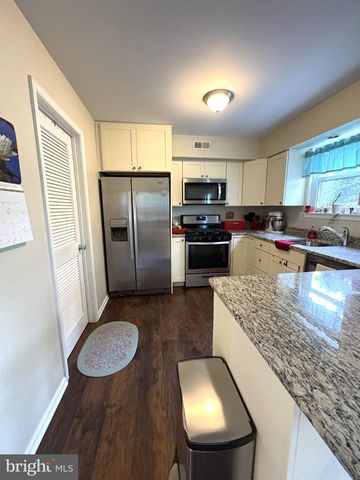 22 DERBY RD, Swedesboro, NJ 08085
