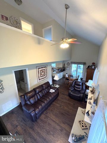 22 DERBY RD, Swedesboro, NJ 08085