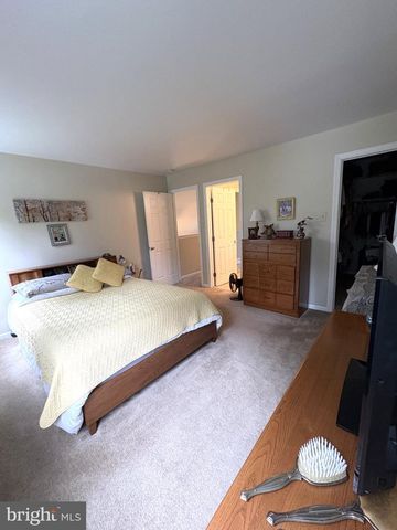 22 DERBY RD, Swedesboro, NJ 08085