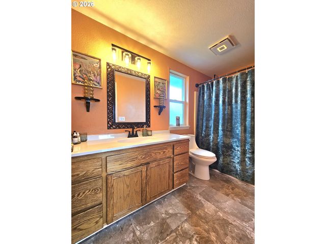 4467 FERGUS Ave, Eugene, OR 97402