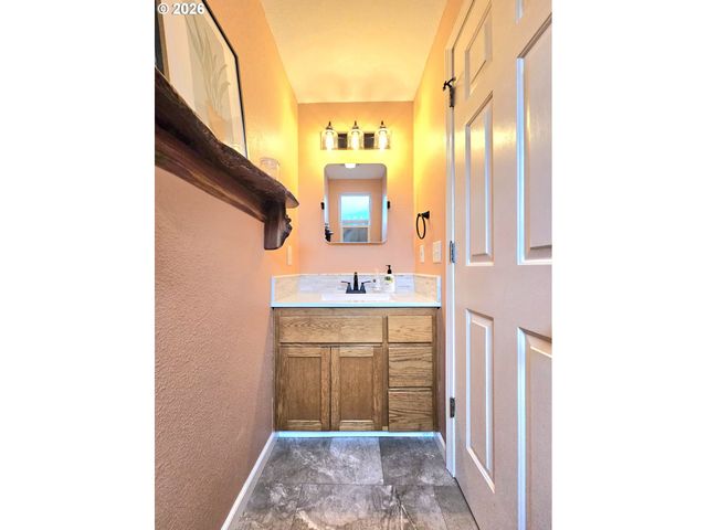 4467 FERGUS Ave, Eugene, OR 97402