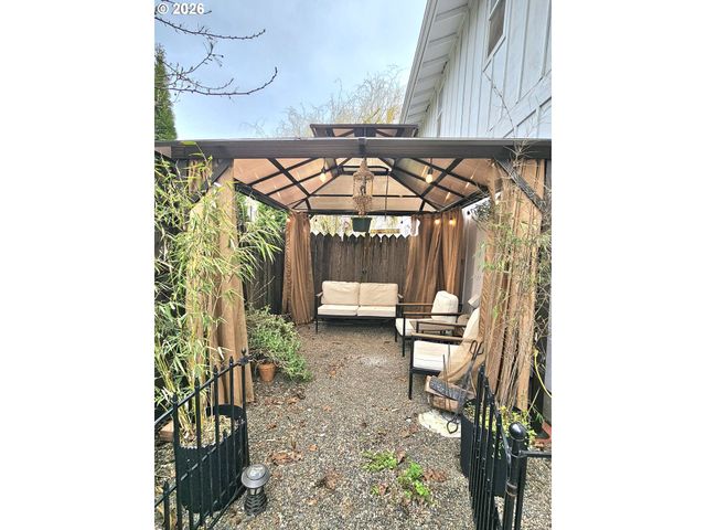 4467 FERGUS Ave, Eugene, OR 97402