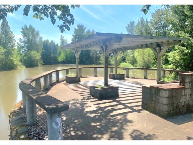 4467 FERGUS Ave, Eugene, OR 97402