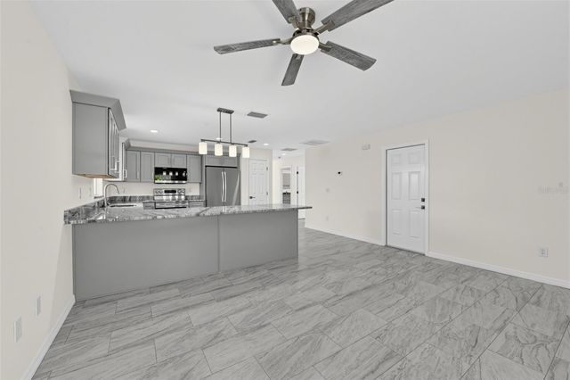 2210 1ST AVENUE E, Palmetto, FL 34221