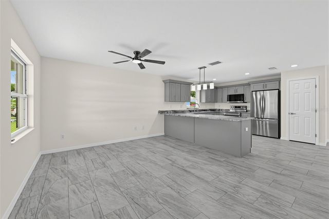 2210 1ST AVENUE E, Palmetto, FL 34221
