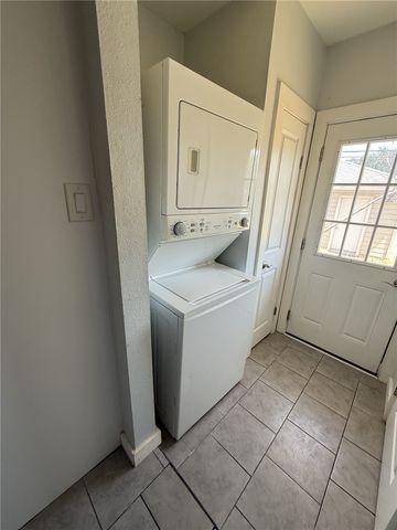 4214 Markins Dr, Corpus Christi, TX 78411