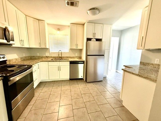 4214 Markins Dr, Corpus Christi, TX 78411