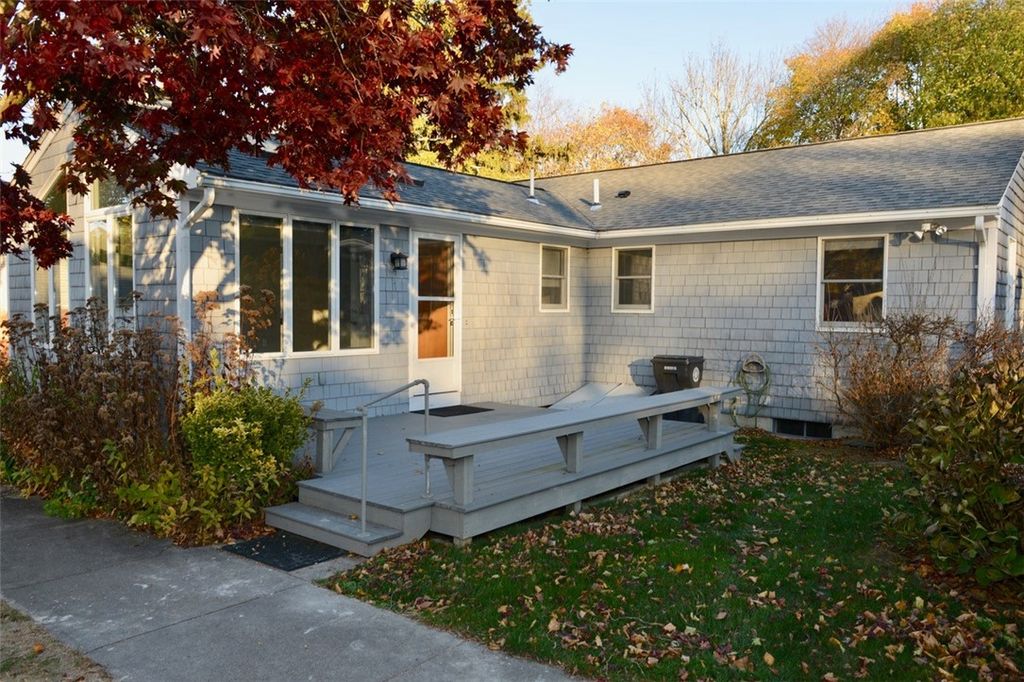 55 Vinton Avenue 1, Cranston, RI 02920