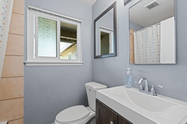 1053 Westward Way, Sacramento, CA 95833