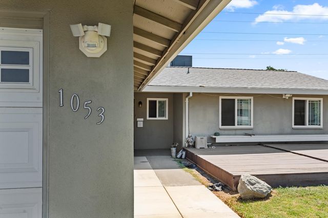 1053 Westward Way, Sacramento, CA 95833