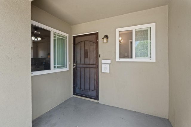 1053 Westward Way, Sacramento, CA 95833