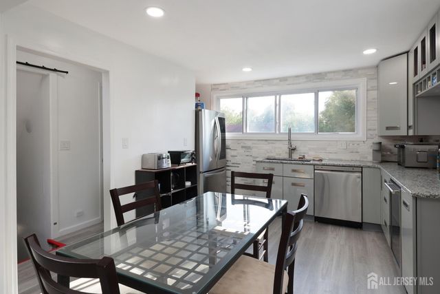 661 Leone Street, Woodbridge Proper, NJ 07095