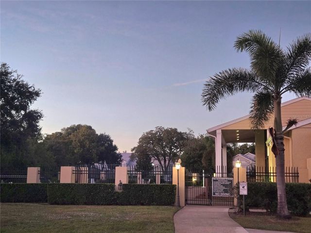 5347 EMERALD ISLE DRIVE 1019, Orlando, FL 32812