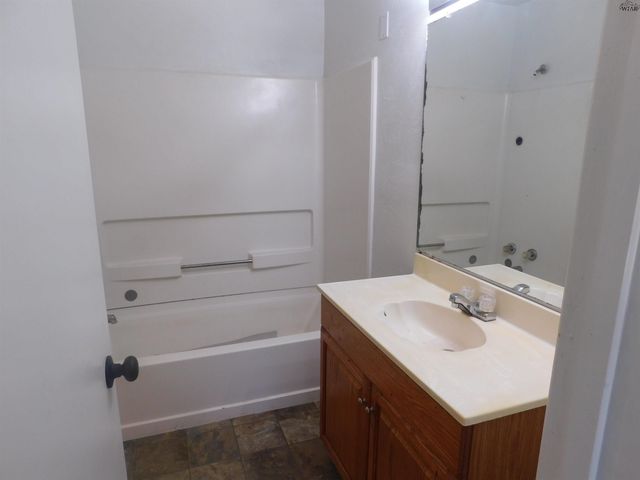 804 CHESTNUT STREET, Burkburnett, TX 76354