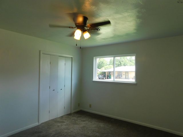 804 CHESTNUT STREET, Burkburnett, TX 76354