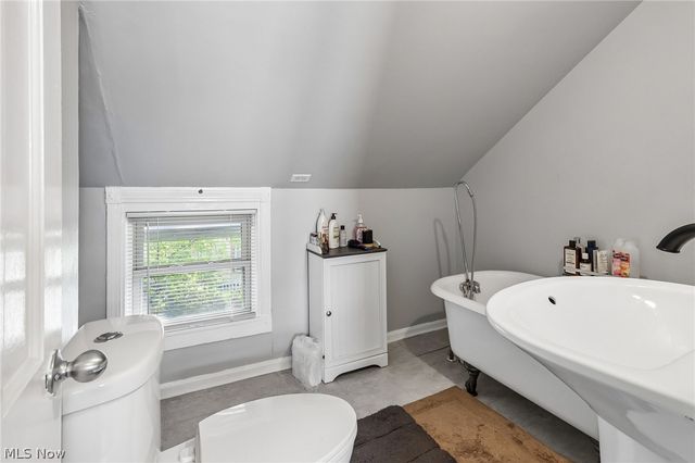 1111 Clark Avenue, Cleveland, OH 44109