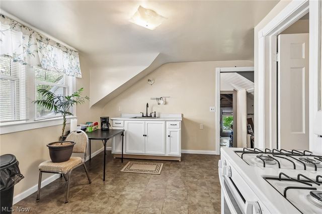 1111 Clark Avenue, Cleveland, OH 44109