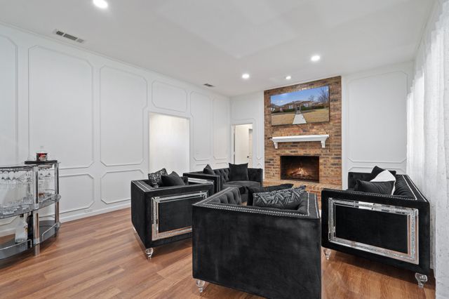 2220 Cedar Circle, Carrollton, TX 75006